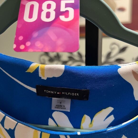 NWOT Tommy Hilfiger Blue Floral Sleeveless Dress Size 4 #085 - Picture 2 of 7